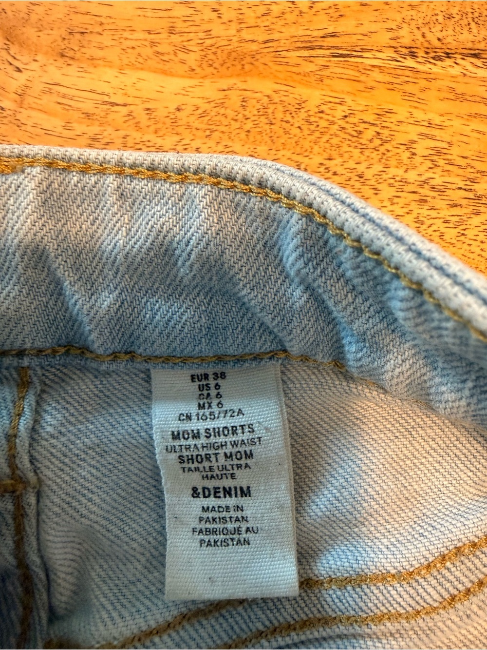 Light Blue Denim Roll-Hem Women's Shorts - Picture 4 of 4